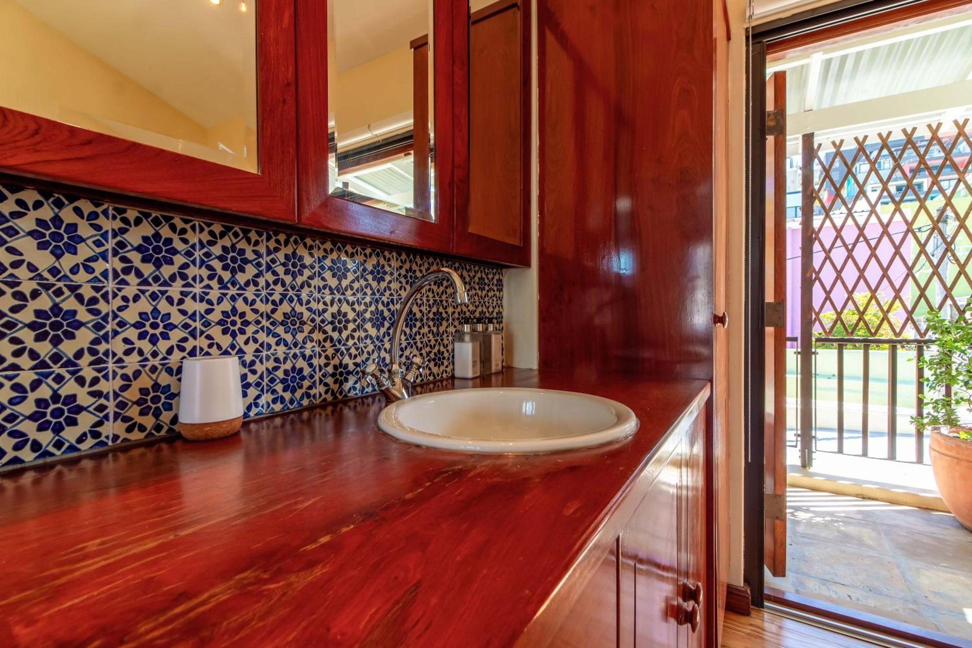 Holiday home Bo-kaap Hidden Gem With Hot Tub